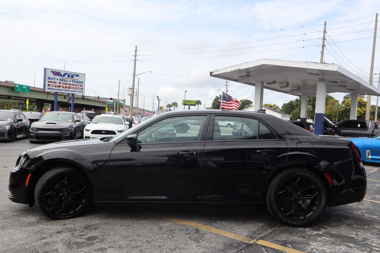 Chrysler 300 Touring RWD 2019