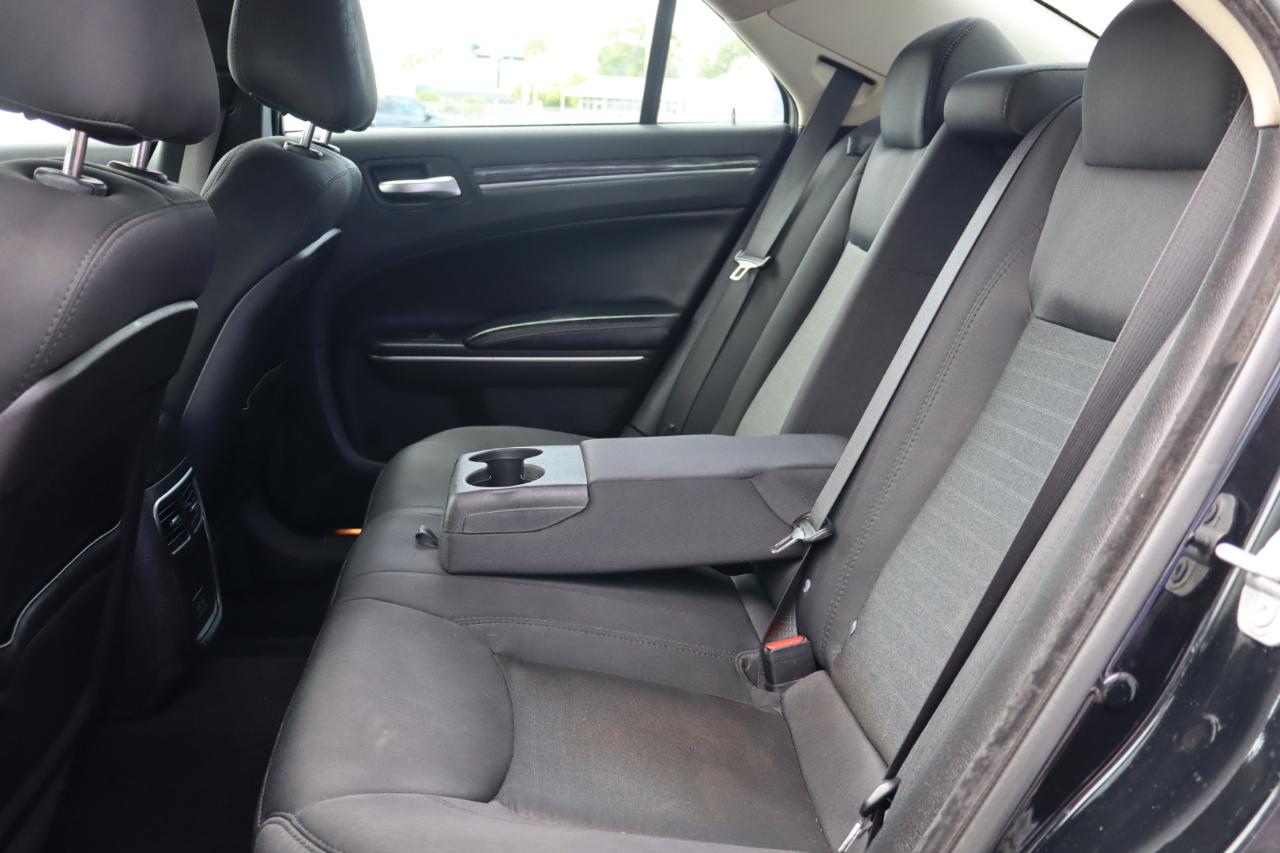 Chrysler 300 Touring RWD 2019