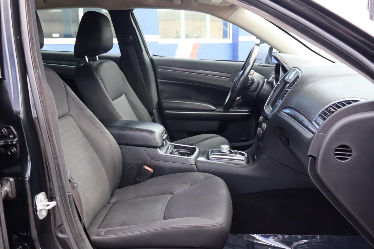 Chrysler 300 Touring RWD 2019