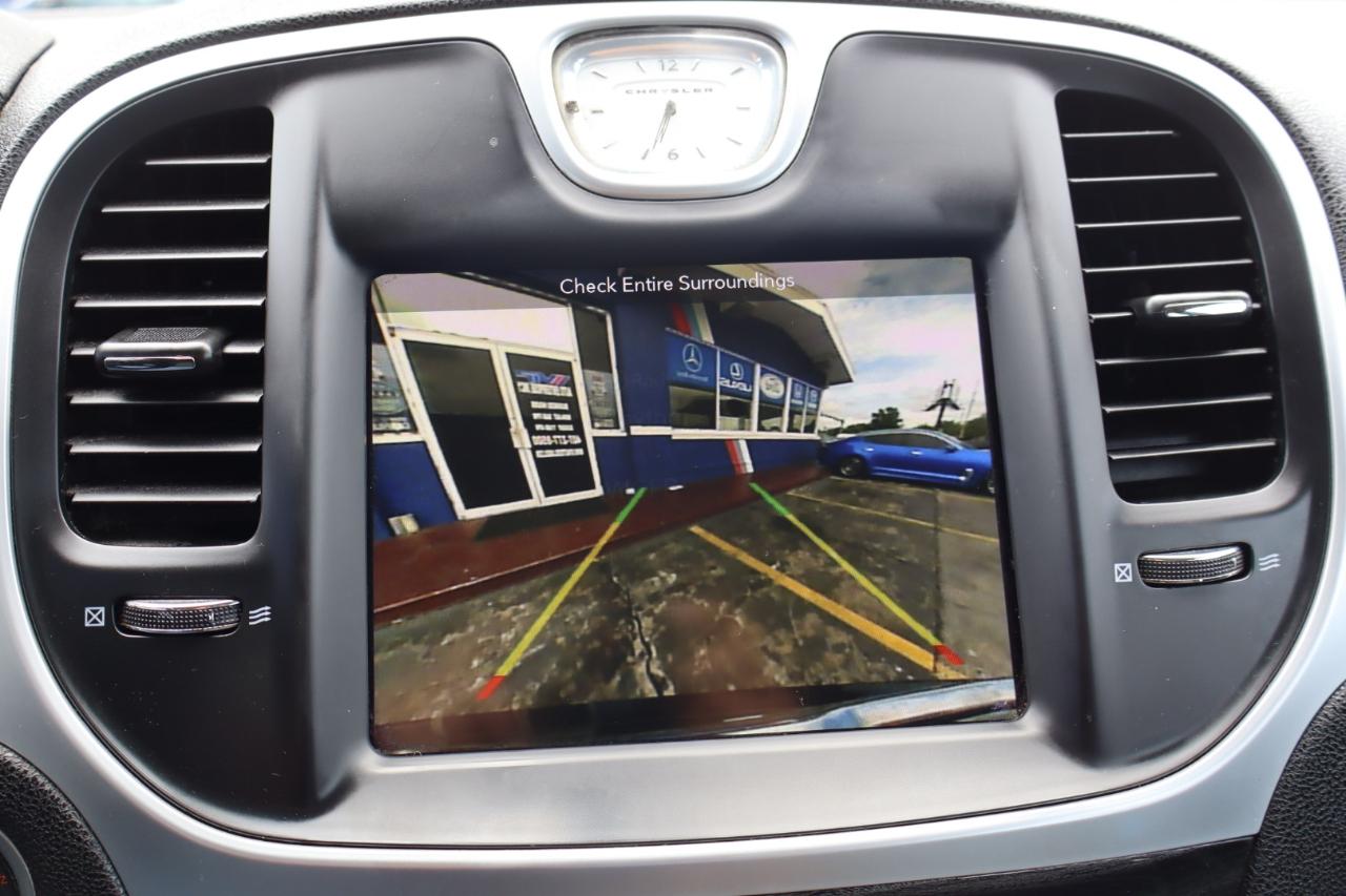 Chrysler 300 Touring RWD 2019