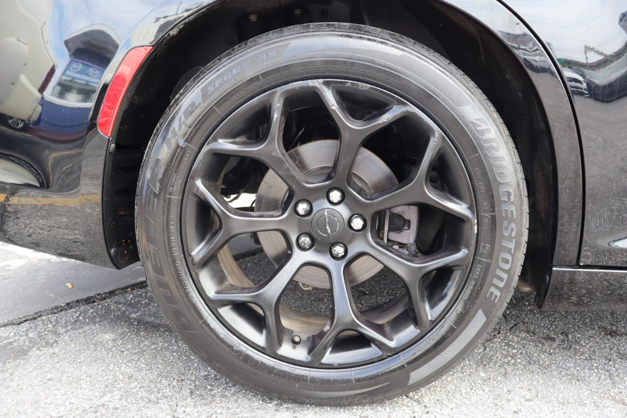 Chrysler 300 Touring RWD 2019