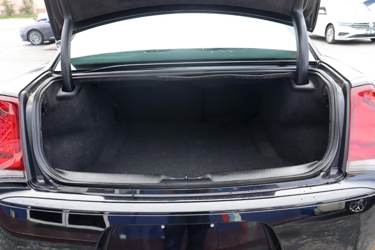 Chrysler 300 Touring RWD 2019