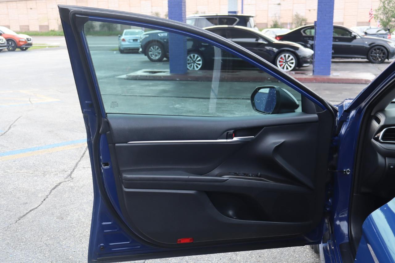 Toyota Camry SE Auto AWD (Natl) 2023