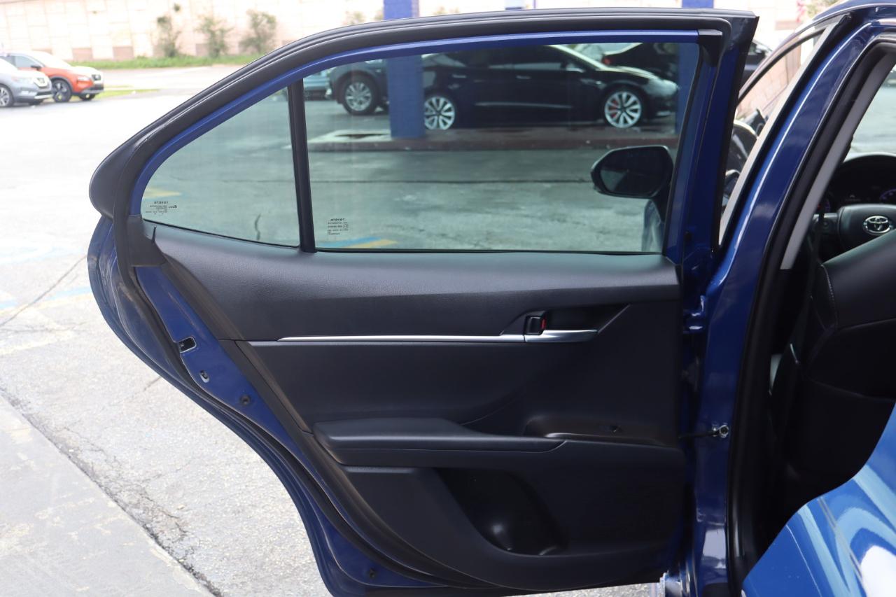 Toyota Camry SE Auto AWD (Natl) 2023