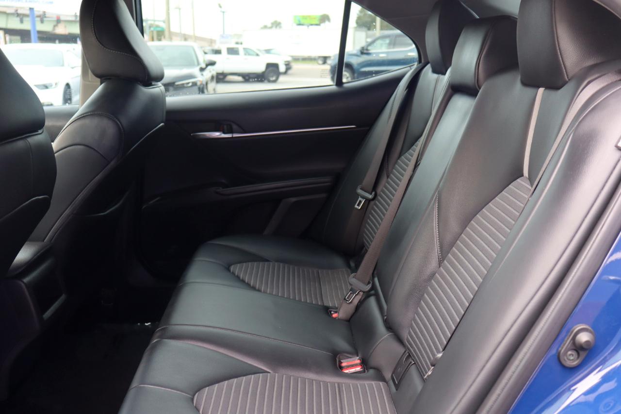 Toyota Camry SE Auto AWD (Natl) 2023