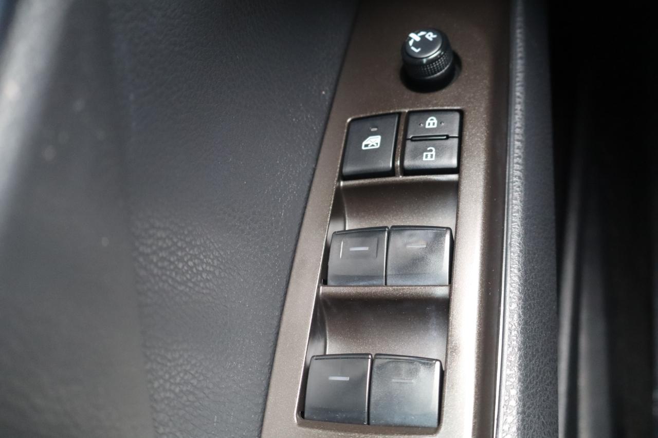 Toyota Camry SE Auto AWD (Natl) 2023