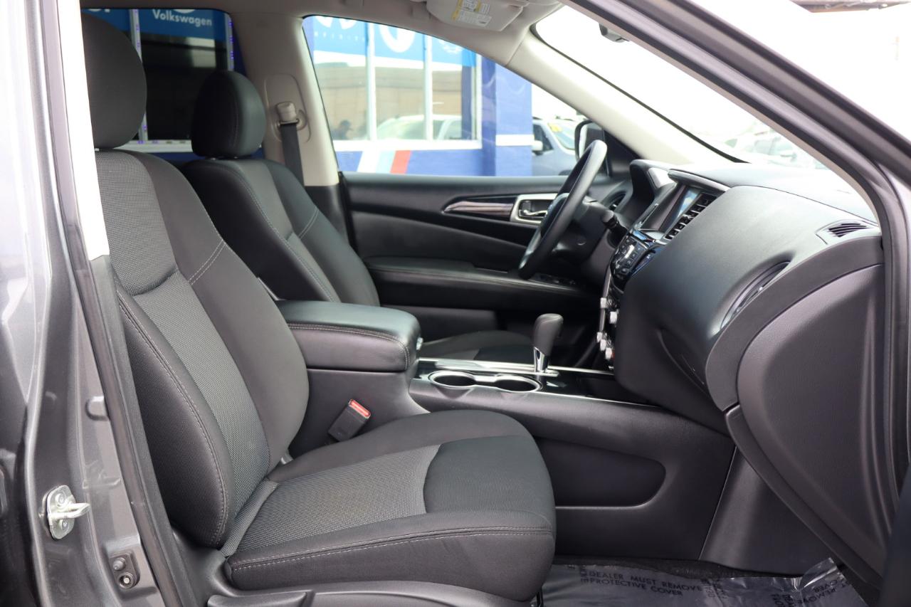 Nissan Pathfinder FWD S 2019