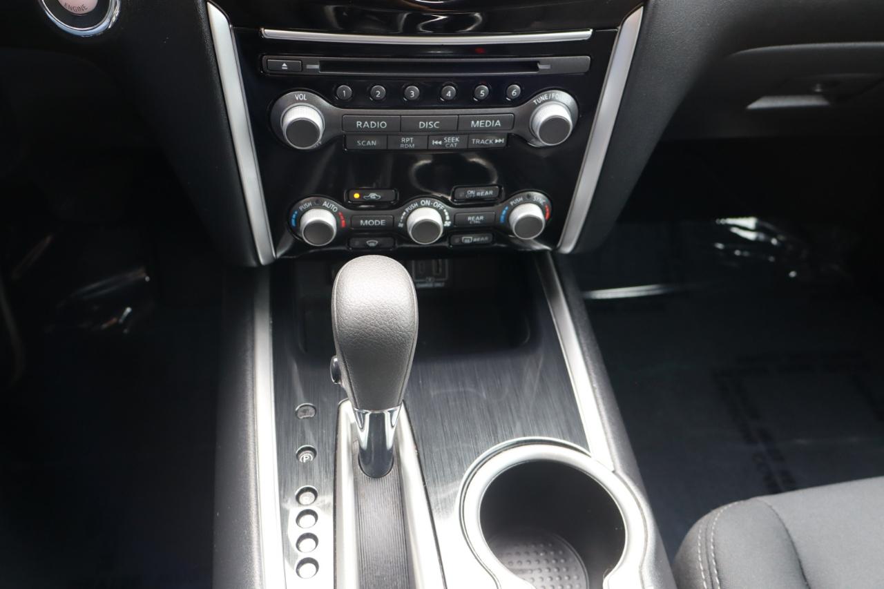 Nissan Pathfinder FWD S 2019