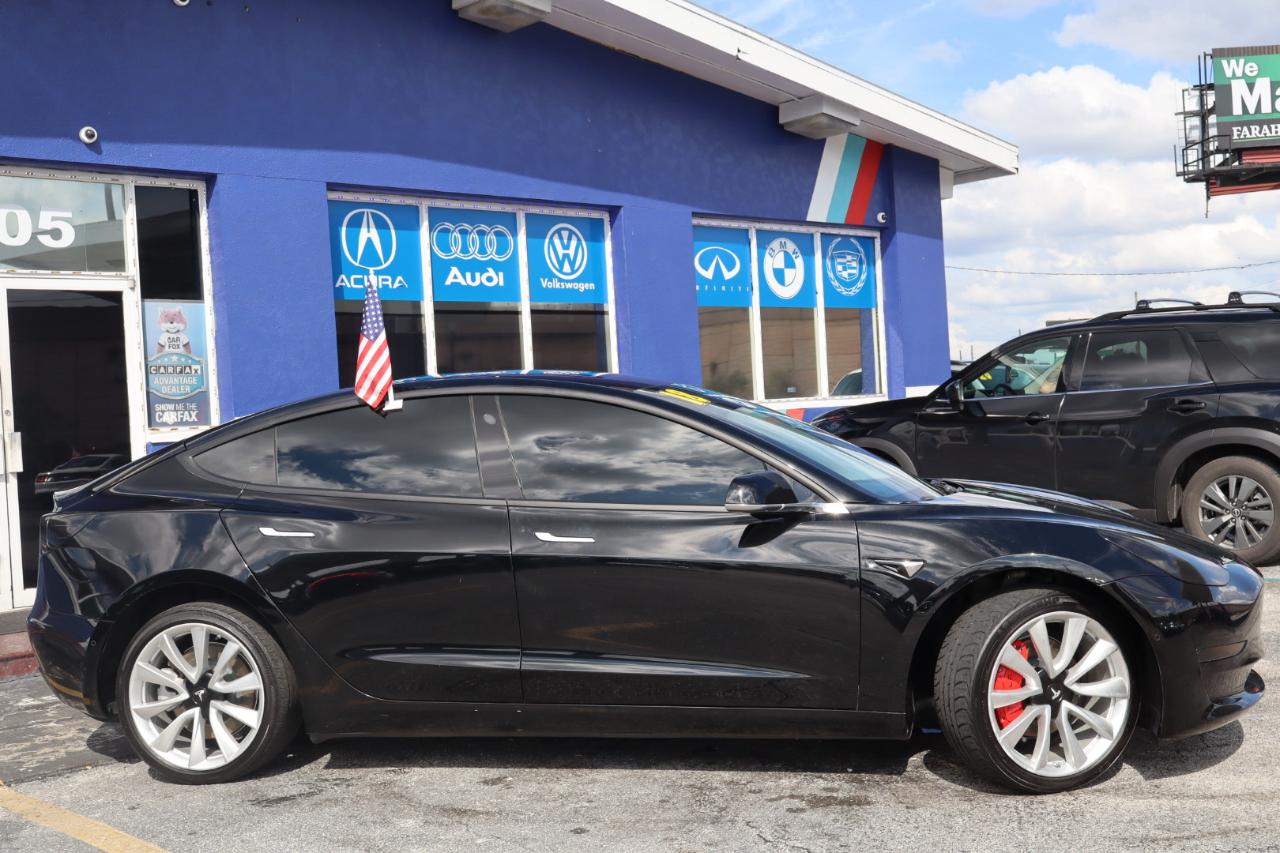 Tesla Model 3 Mid Range Battery RWD 2018