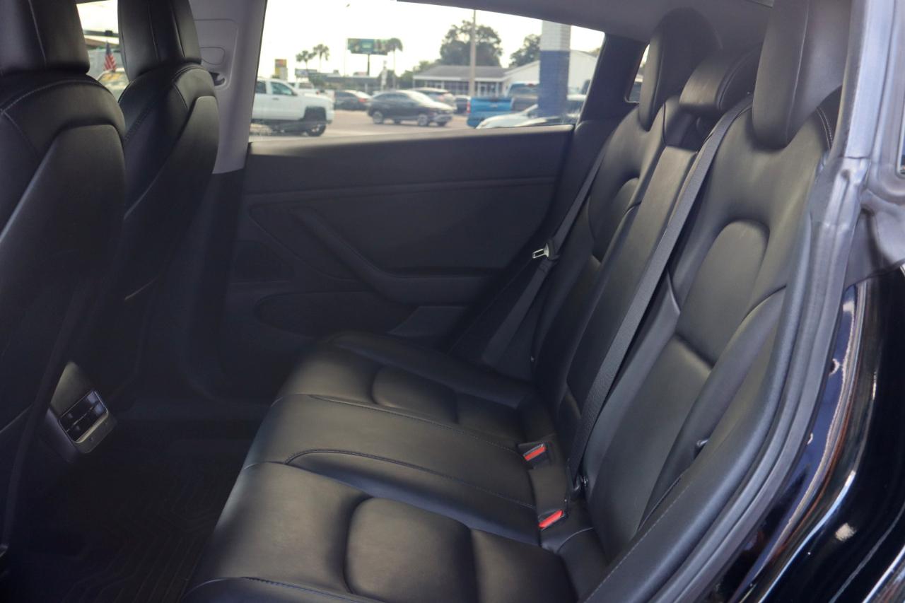 Tesla Model 3 Mid Range Battery RWD 2018