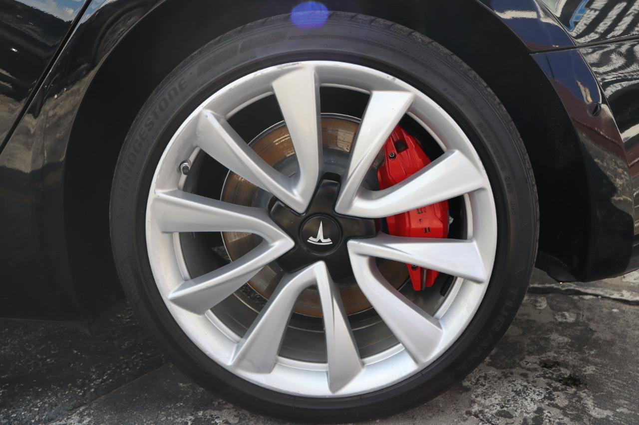 Tesla Model 3 Mid Range Battery RWD 2018