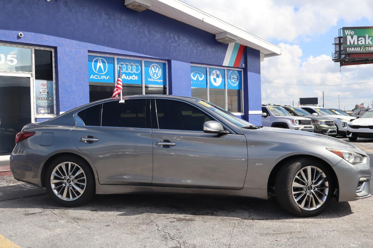 Infiniti Q50 3.0t LUXE RWD 2018