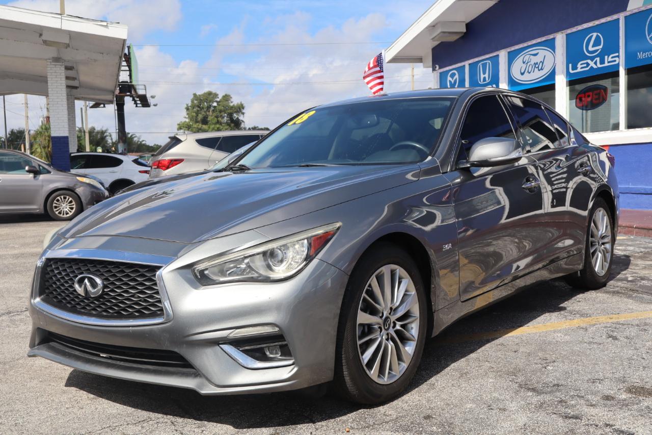 Infiniti Q50 3.0t LUXE RWD 2018