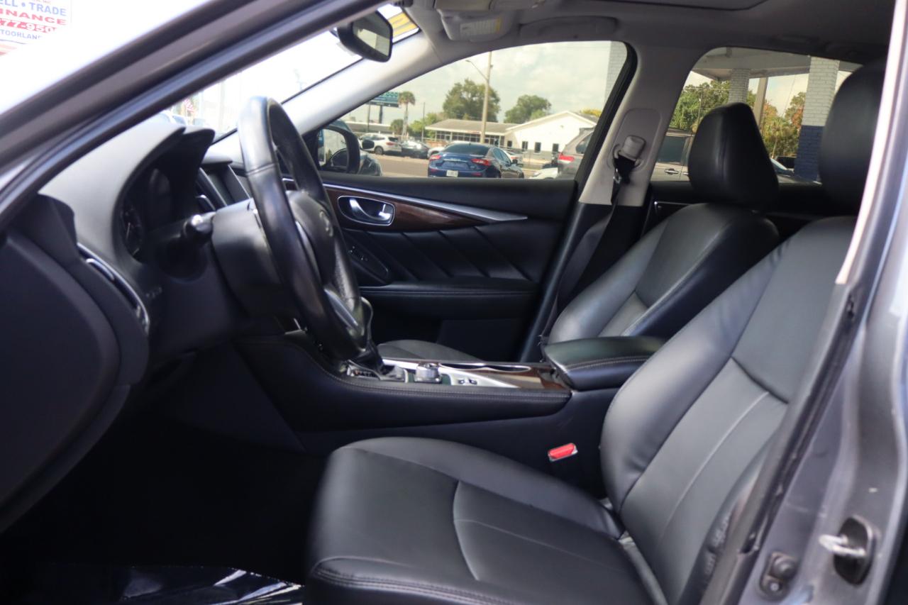 Infiniti Q50 3.0t LUXE RWD 2018