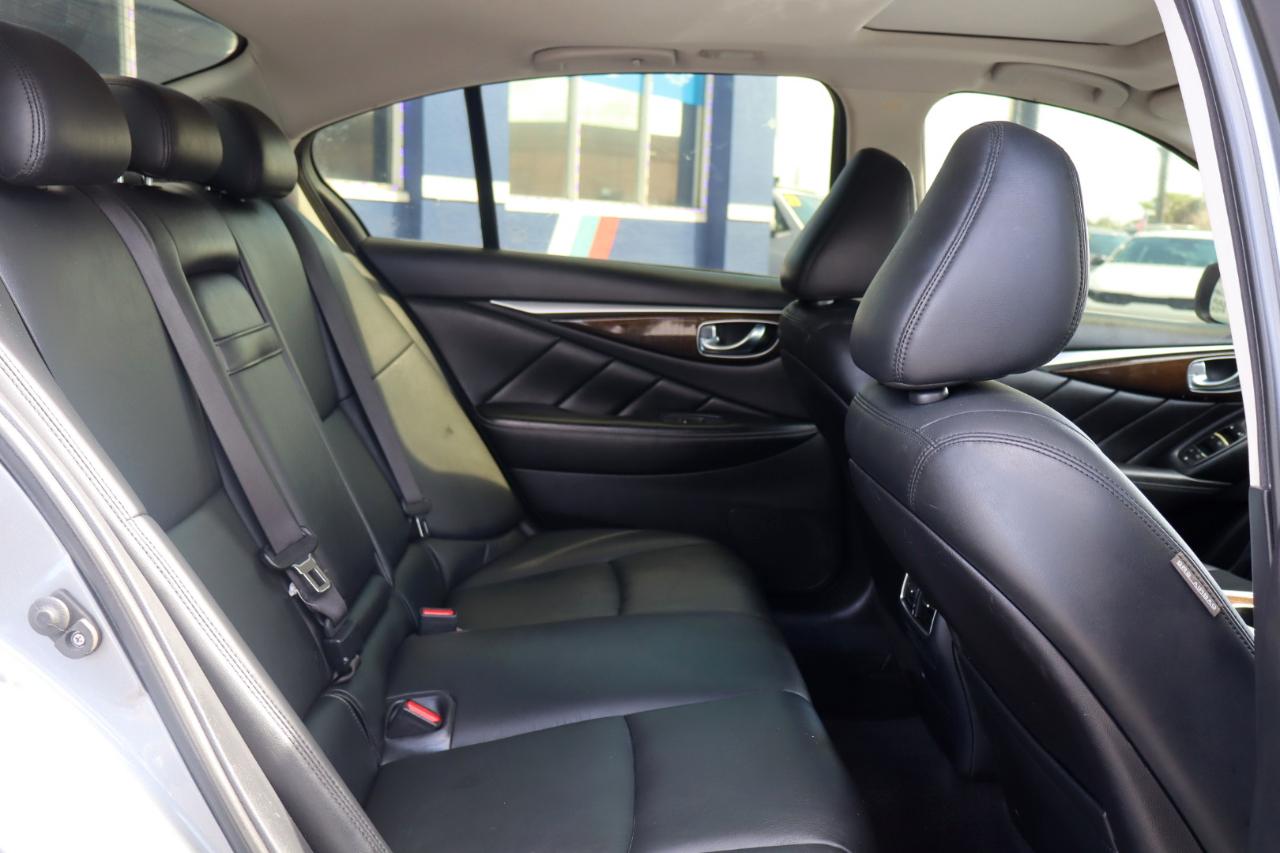 Infiniti Q50 3.0t LUXE RWD 2018
