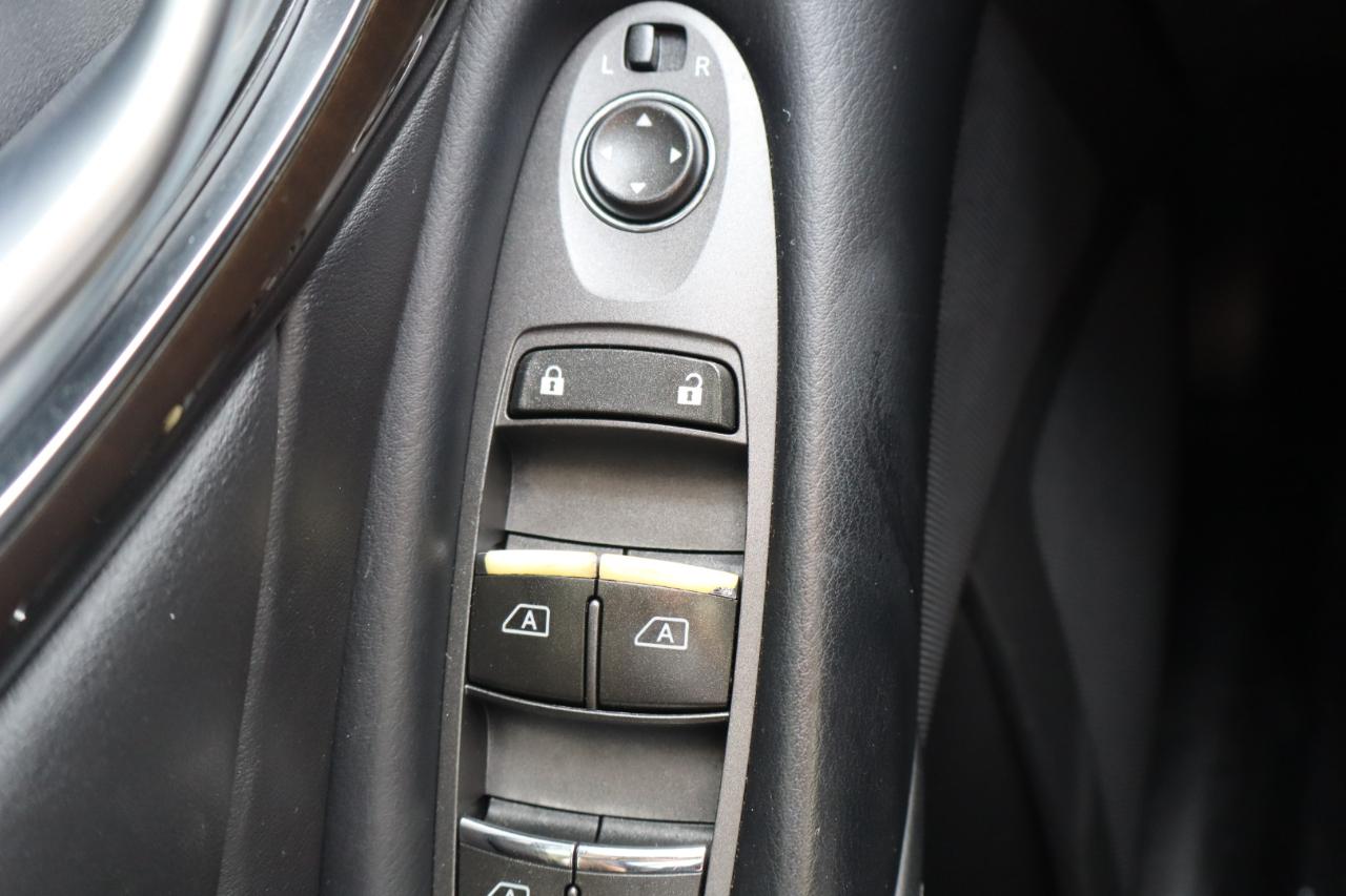 Infiniti Q50 3.0t LUXE RWD 2018