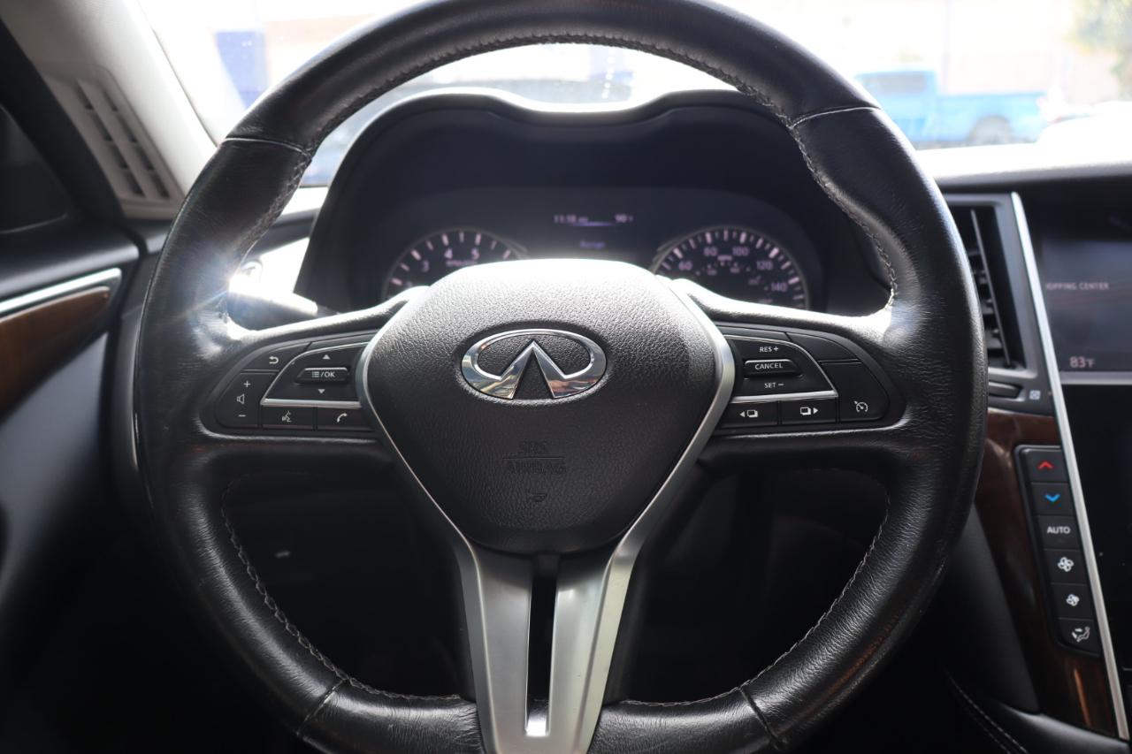 Infiniti Q50 3.0t LUXE RWD 2018