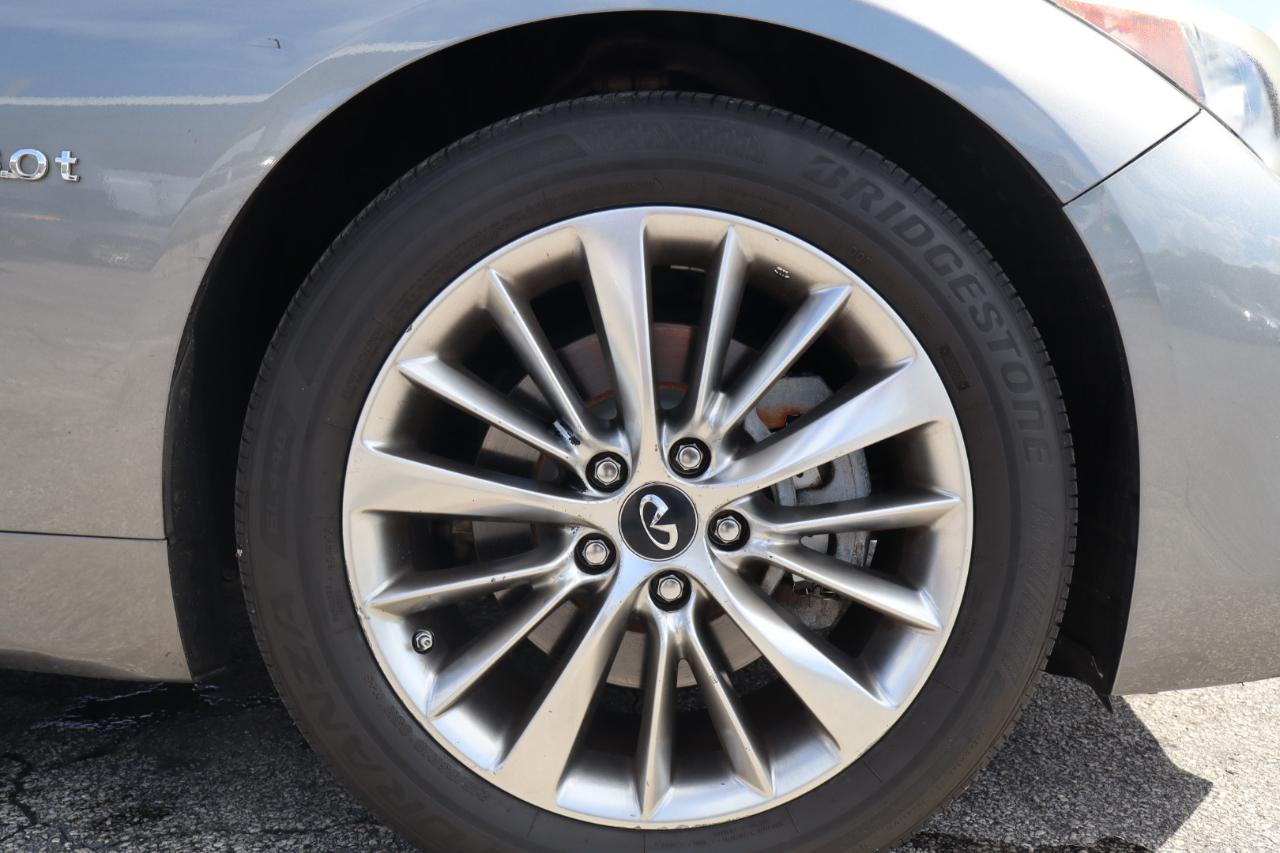 Infiniti Q50 3.0t LUXE RWD 2018