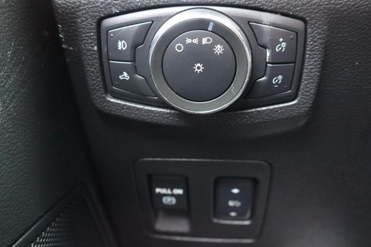 Ford F-150 Lariat 4WD SuperCrew 5.5' Box 2018