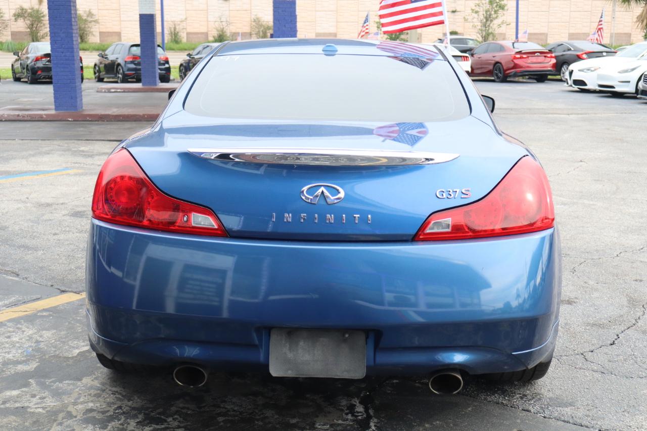 Infiniti G37 Coupe 2dr Journey RWD 2009