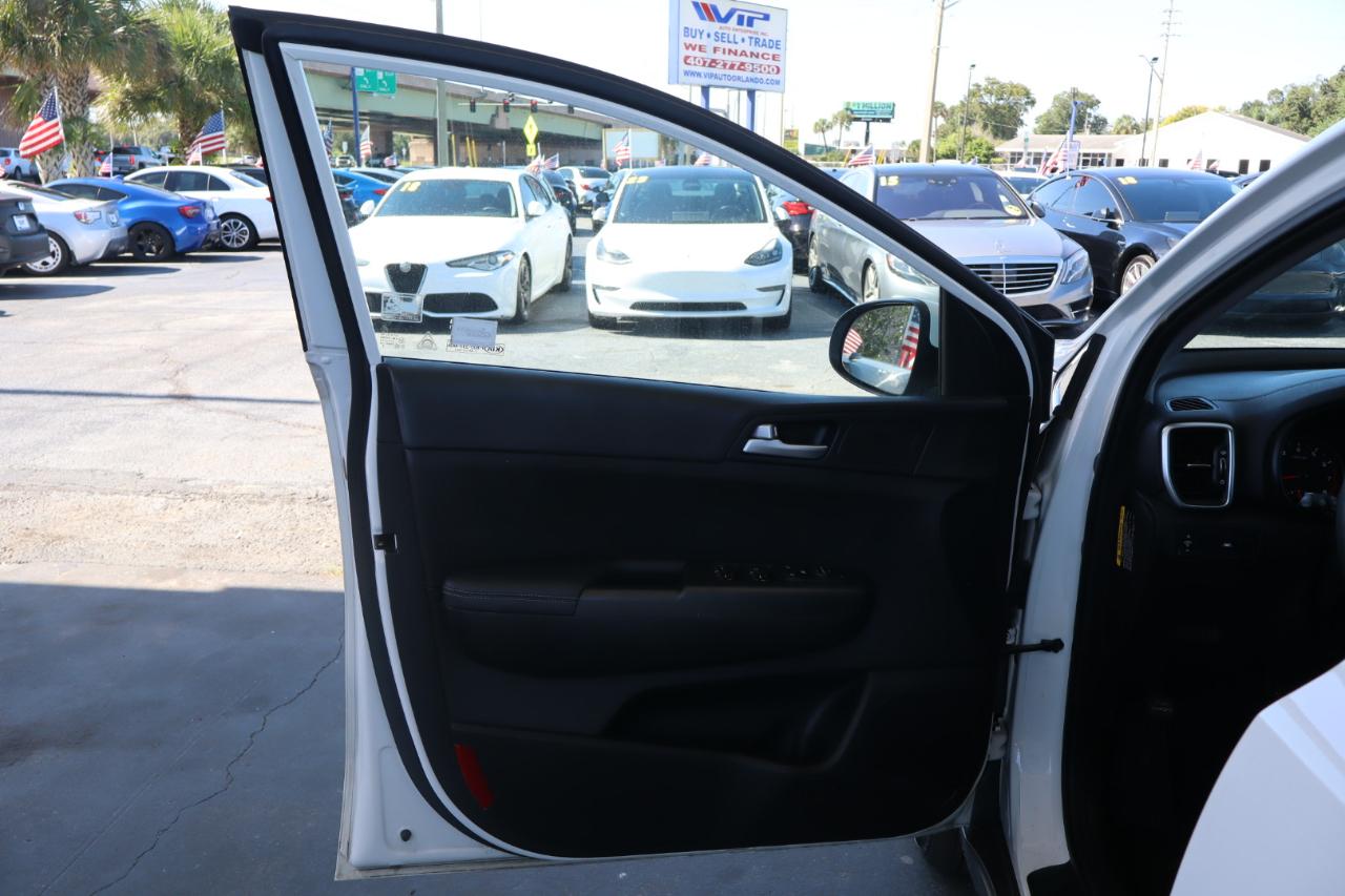 Kia Sportage LX FWD 2020