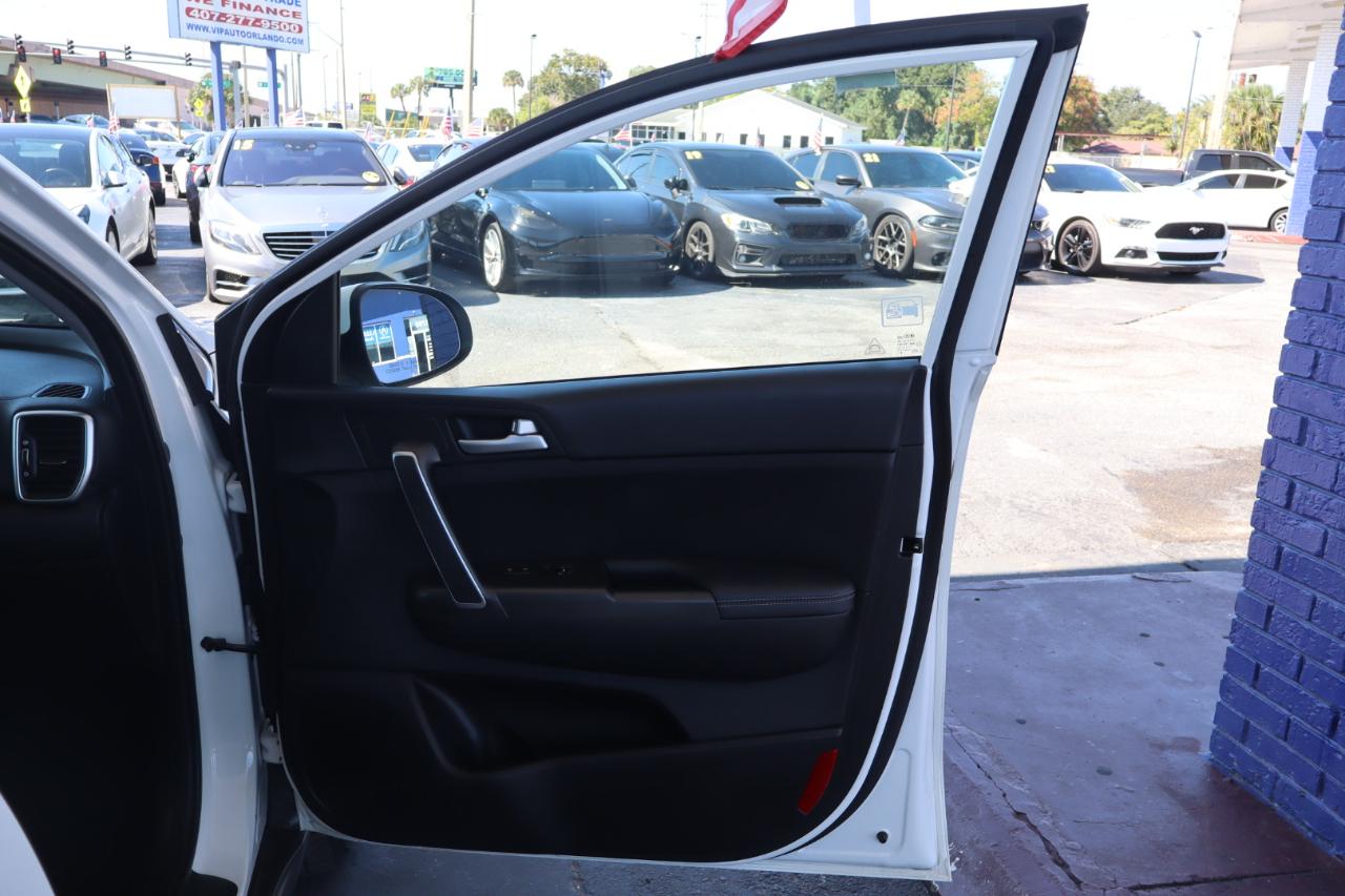 Kia Sportage LX FWD 2020