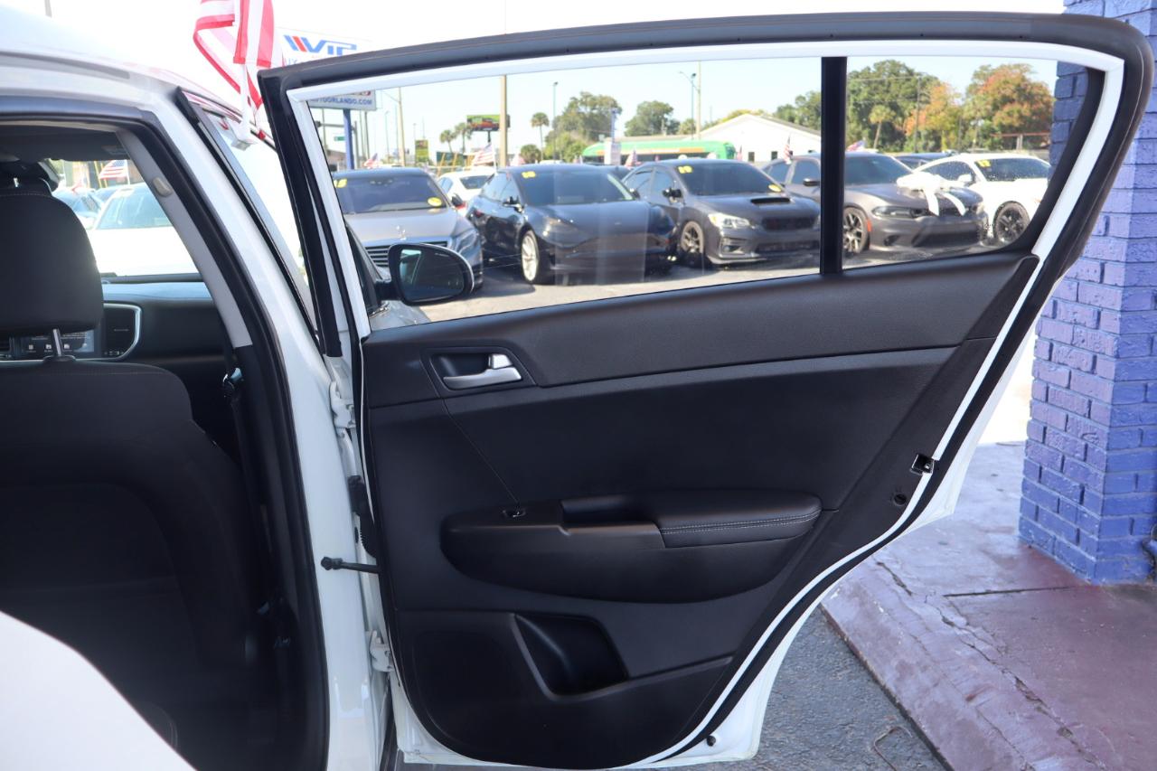 Kia Sportage LX FWD 2020