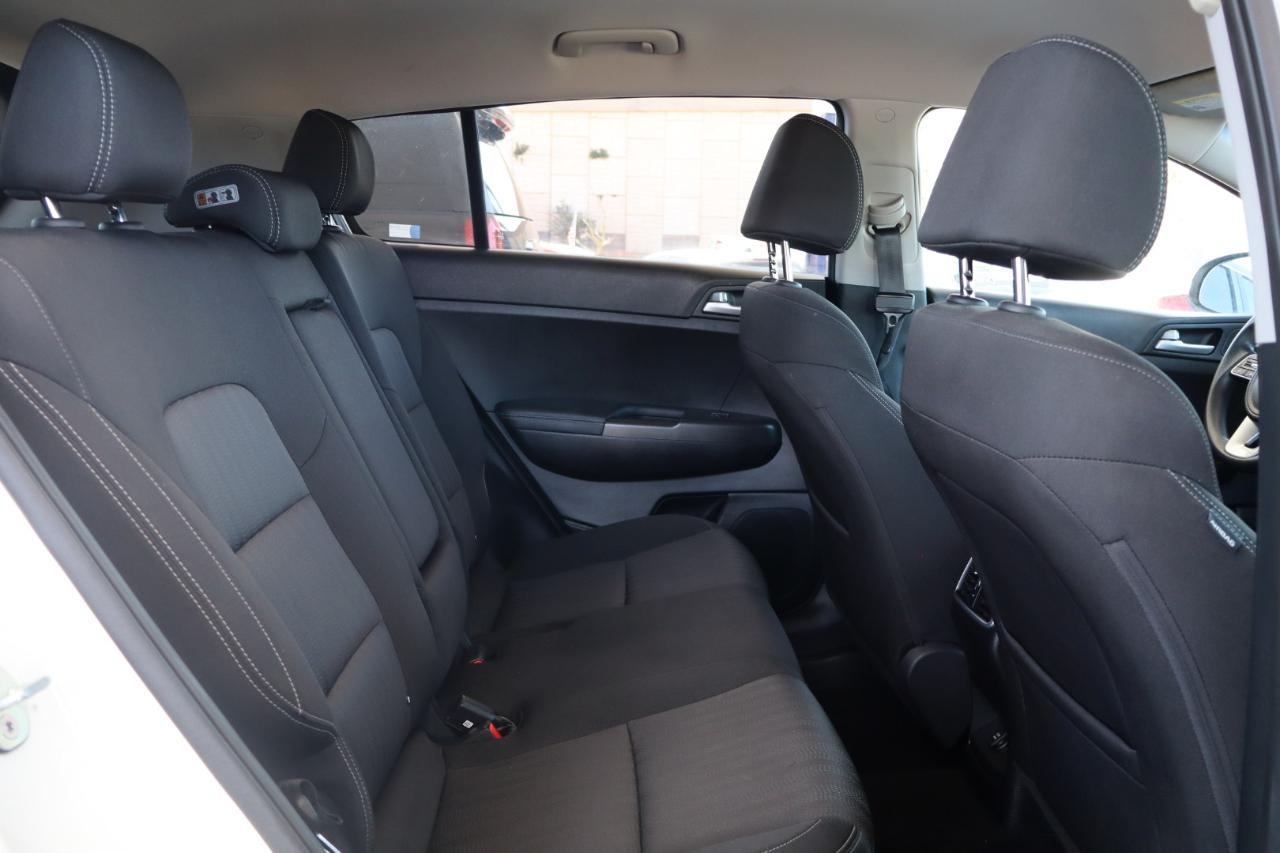 Kia Sportage LX FWD 2020