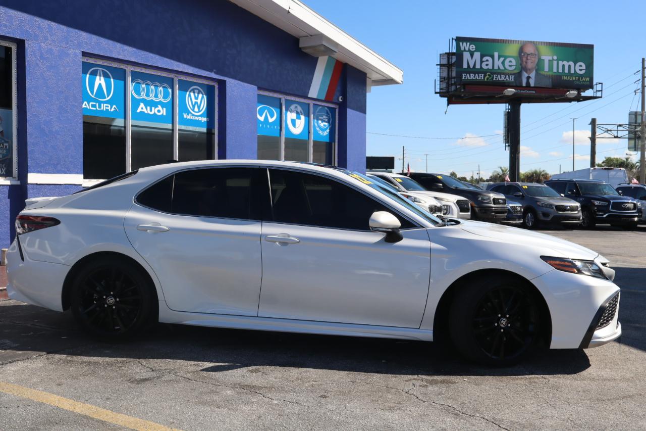 Toyota Camry XSE Auto (Natl) 2022
