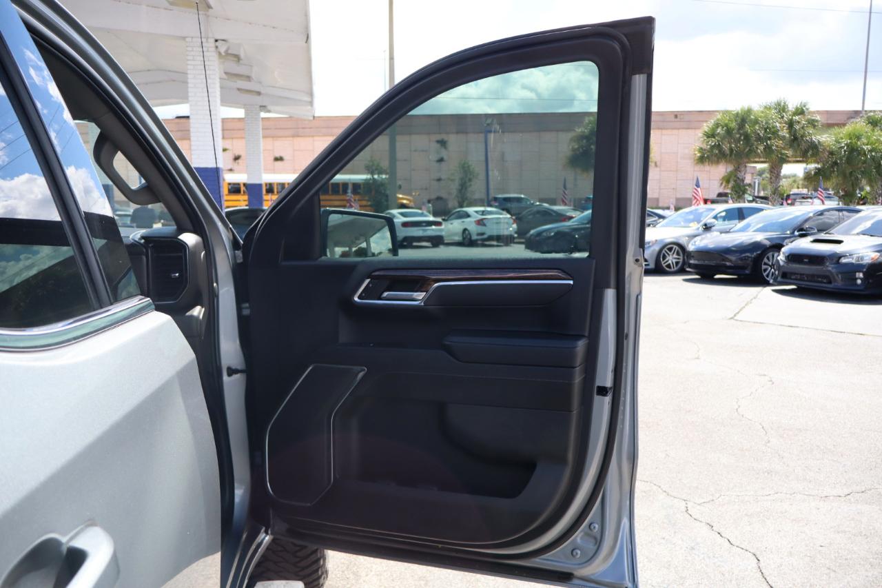 GMC Sierra 1500 4WD Double Cab 147" SLE 2023