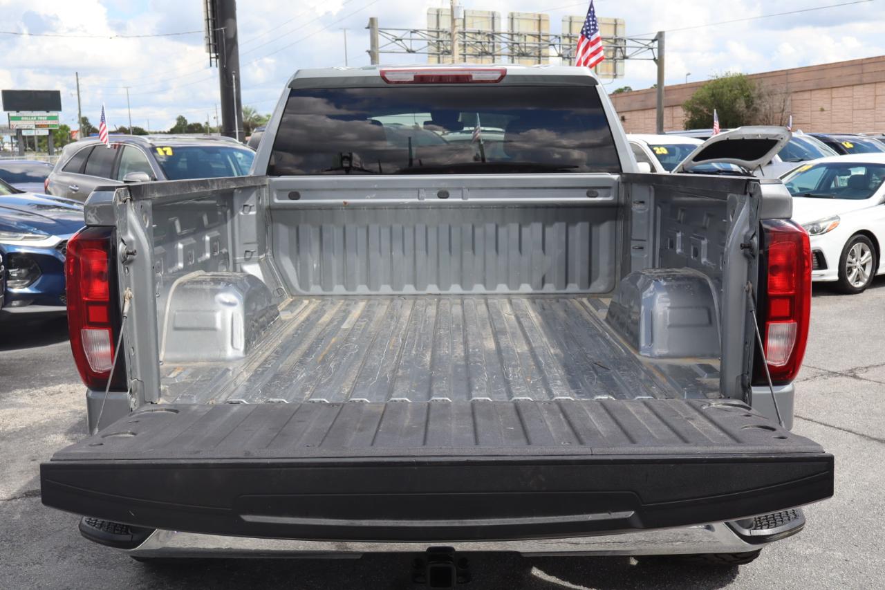 GMC Sierra 1500 4WD Double Cab 147" SLE 2023