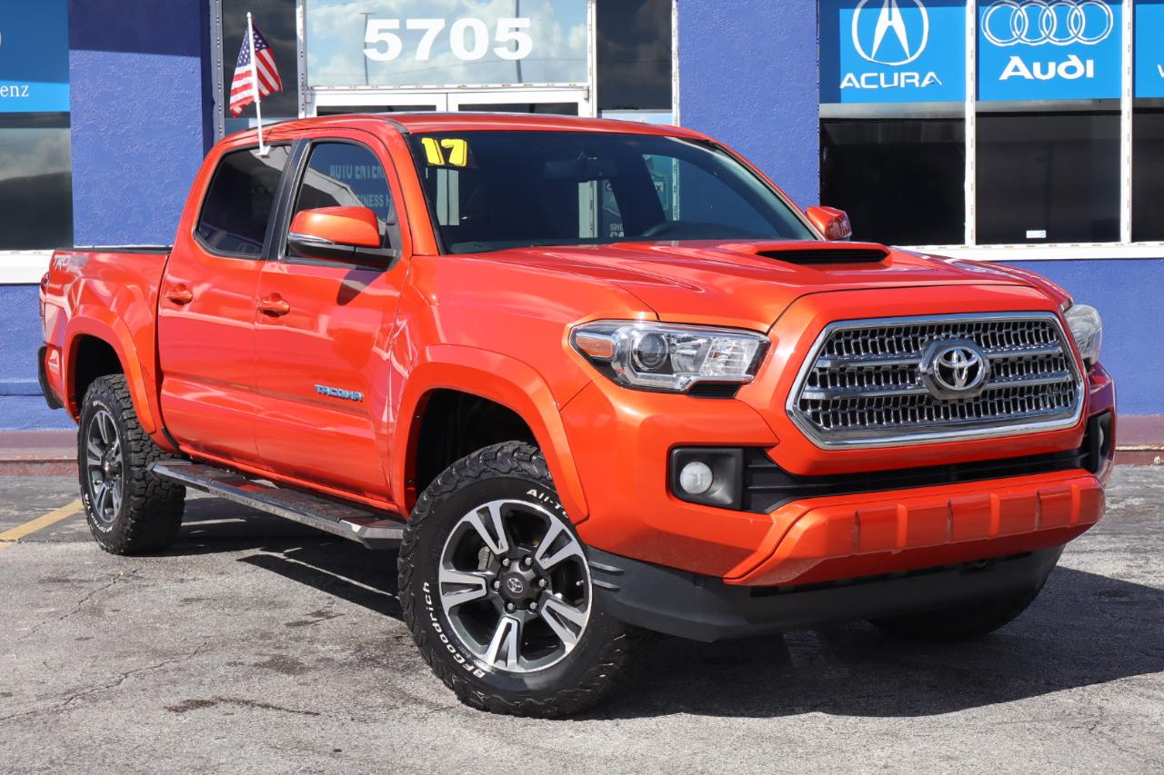 Toyota Tacoma TRD Off Road Double Cab 5' Bed V6 4x4 MT (Natl) 2017