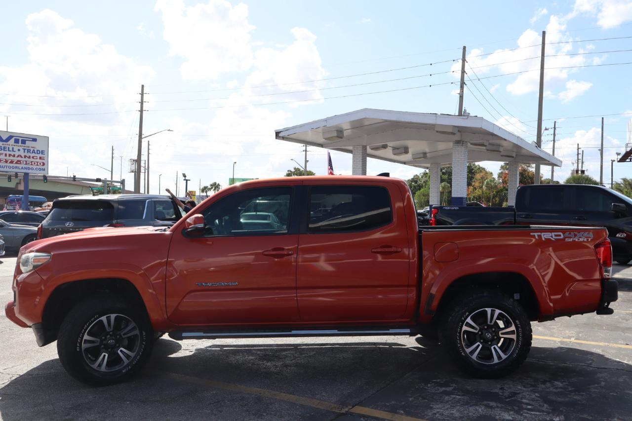 Toyota Tacoma TRD Off Road Double Cab 5' Bed V6 4x4 MT (Natl) 2017