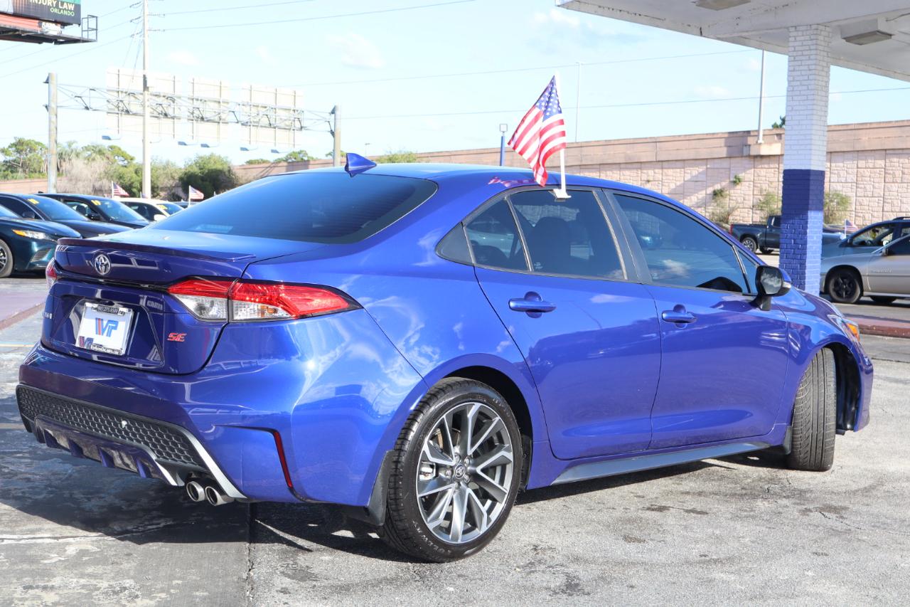 Toyota Corolla SE Nightshade CVT (Natl) 2022