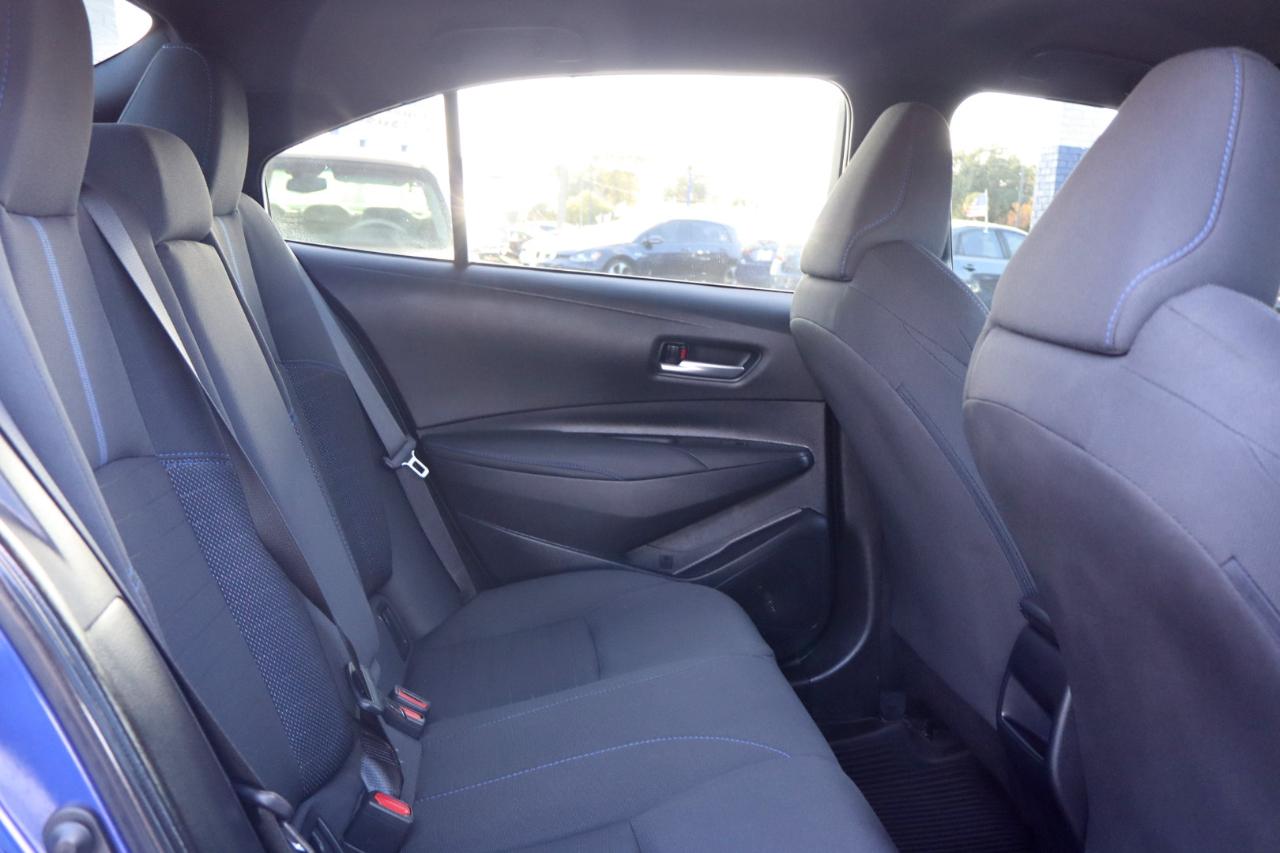Toyota Corolla SE Nightshade CVT (Natl) 2022