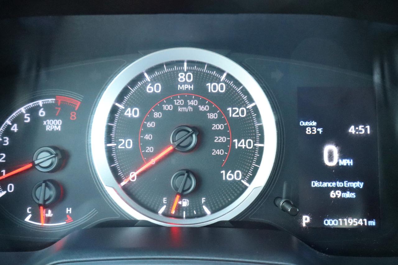 Toyota Corolla SE Nightshade CVT (Natl) 2022