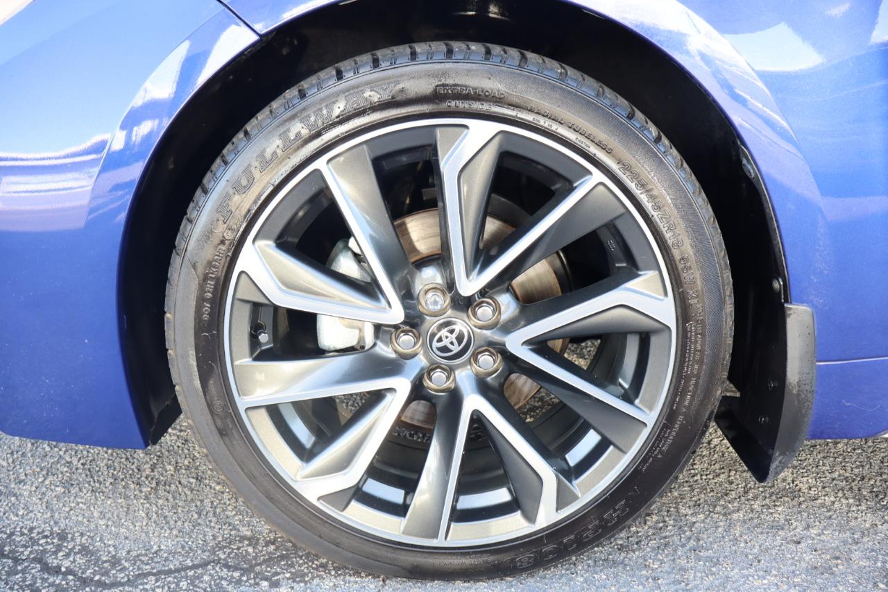 Toyota Corolla SE Nightshade CVT (Natl) 2022