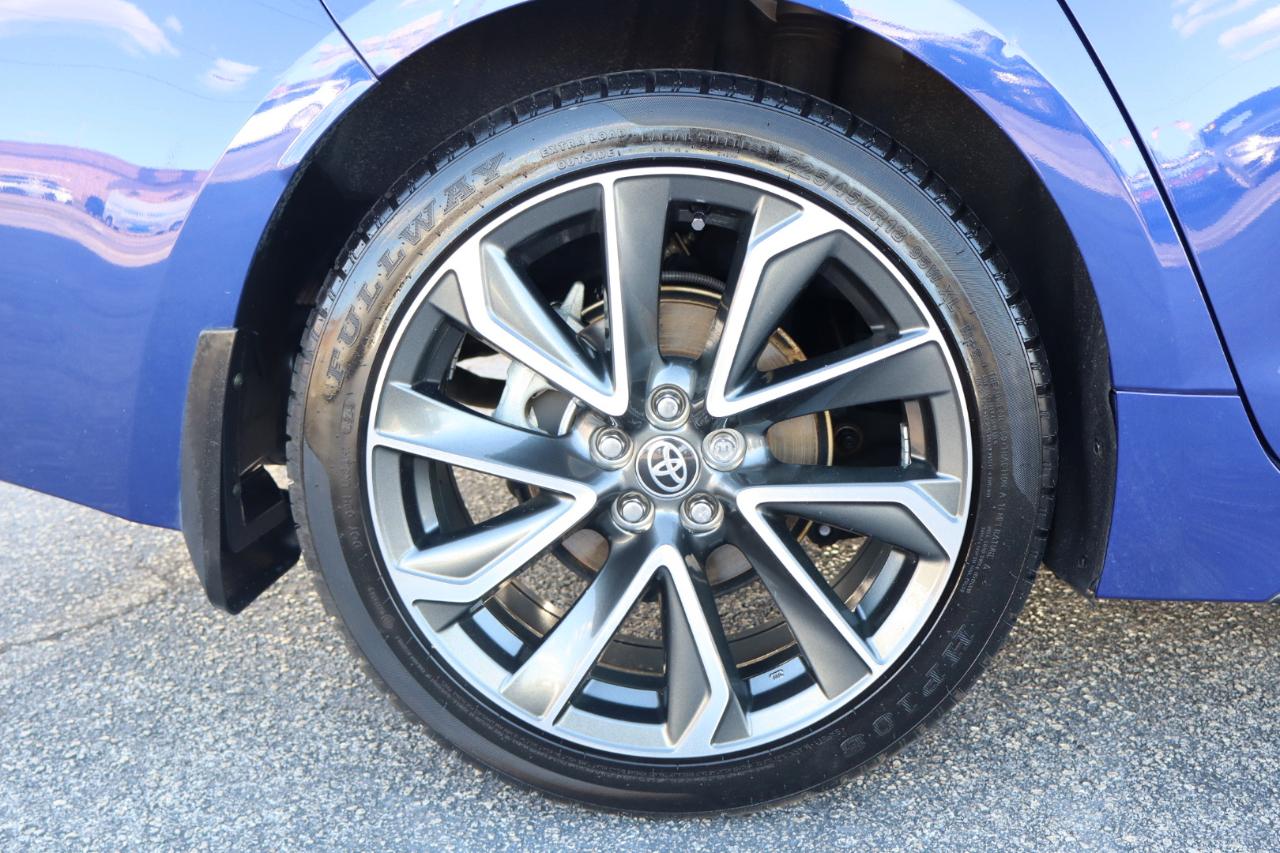 Toyota Corolla SE Nightshade CVT (Natl) 2022
