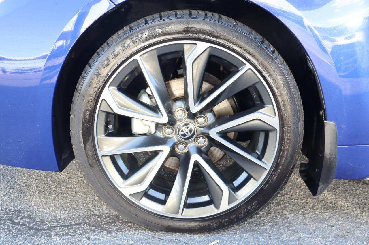 Toyota Corolla SE Nightshade CVT (Natl) 2022