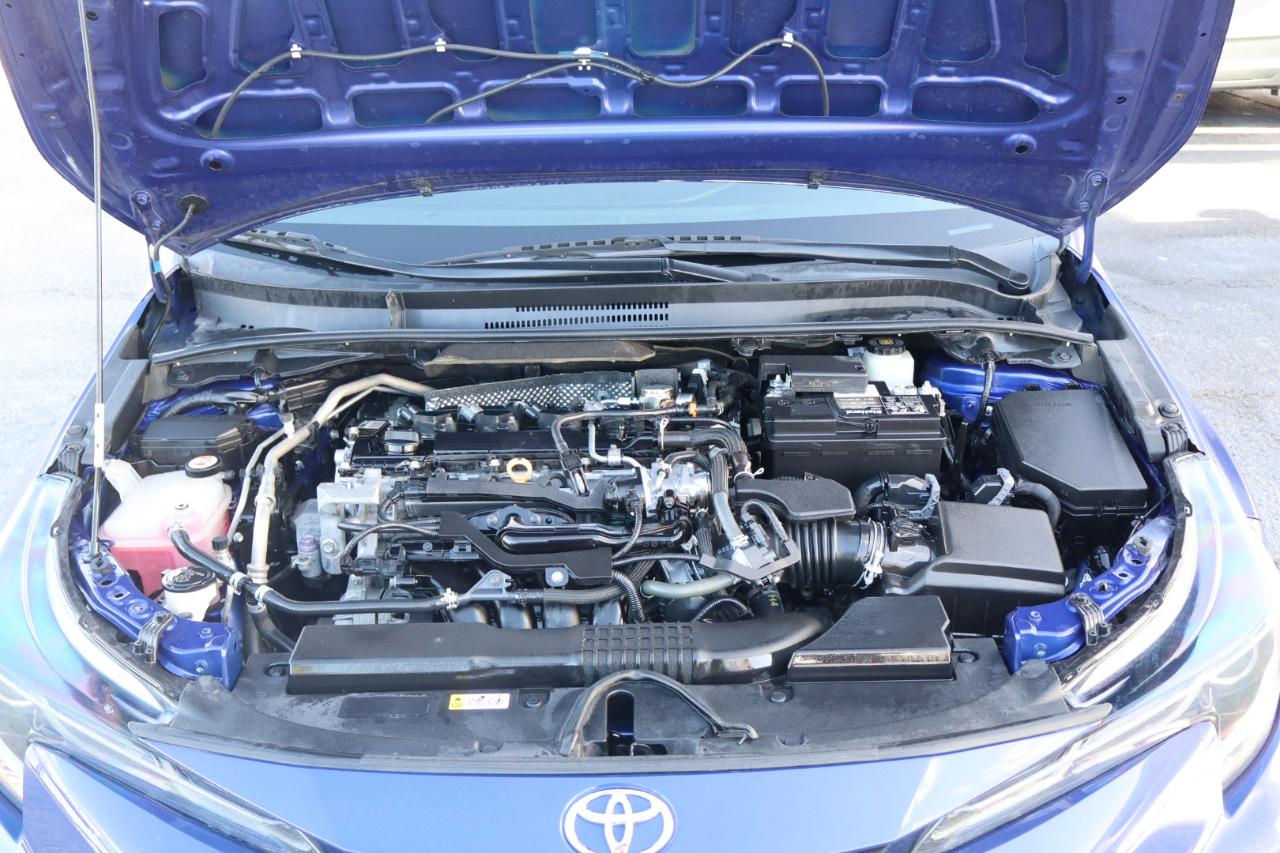 Toyota Corolla SE Nightshade CVT (Natl) 2022