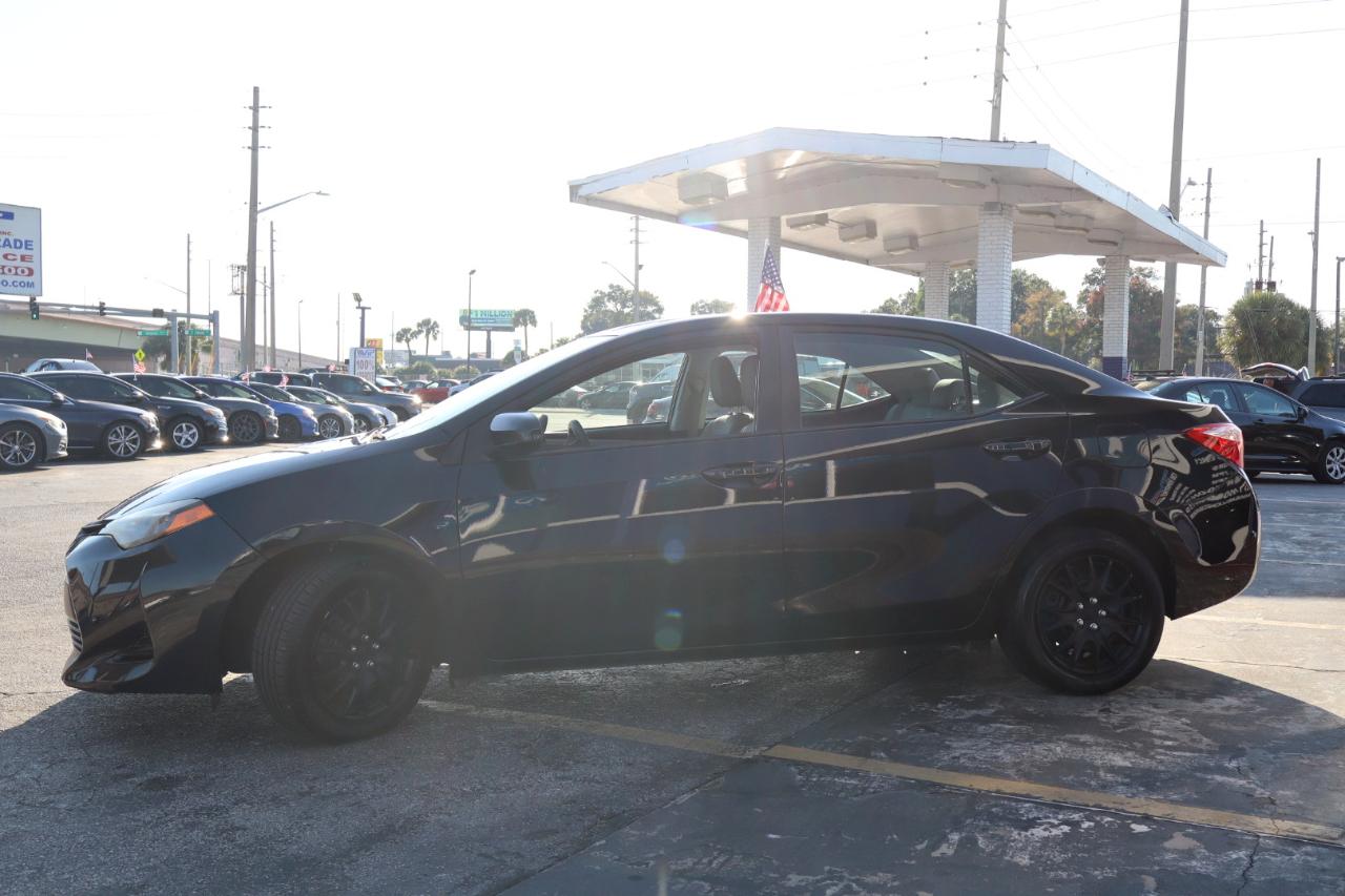 Toyota Corolla 50th Anniversary Special Edition CVT (Natl) 2017