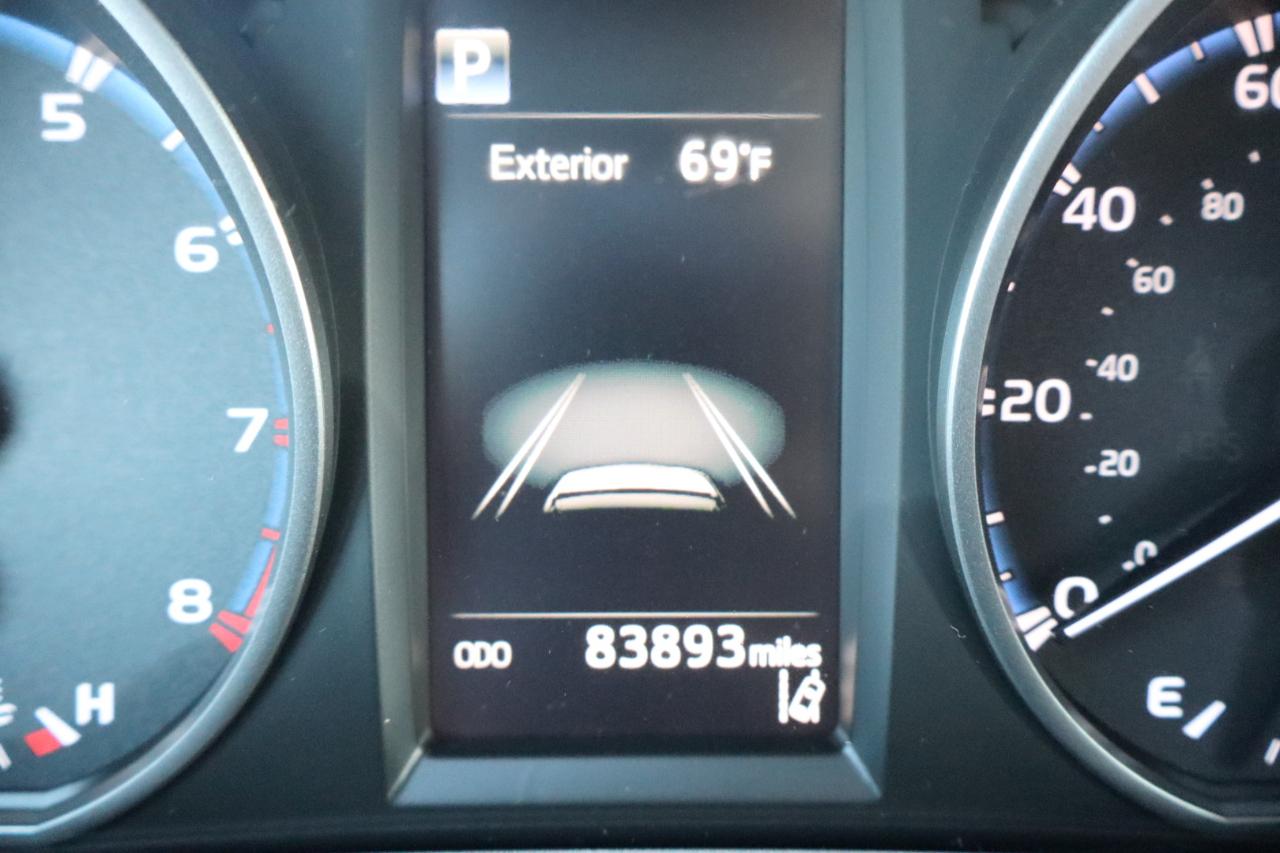 Toyota RAV4 XLE FWD (Natl) 2017