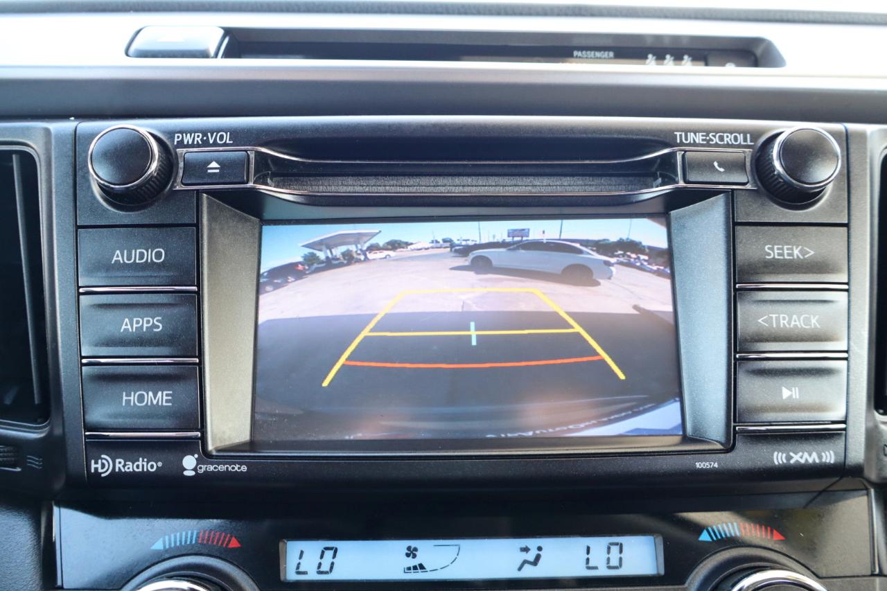 Toyota RAV4 XLE FWD (Natl) 2017