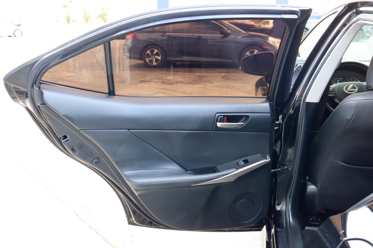 Lexus IS IS 300 RWD 2019