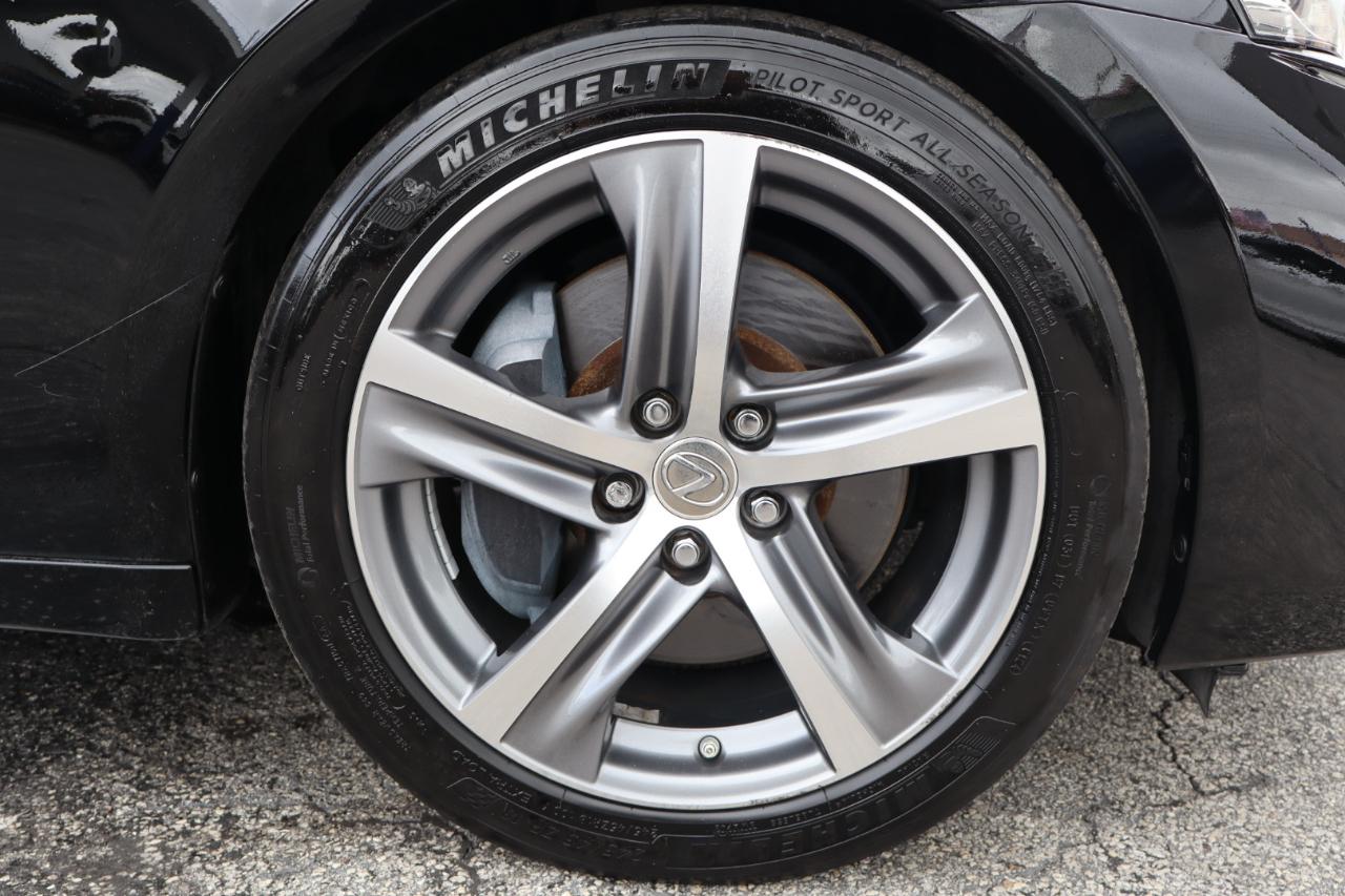 Lexus IS IS 300 RWD 2019