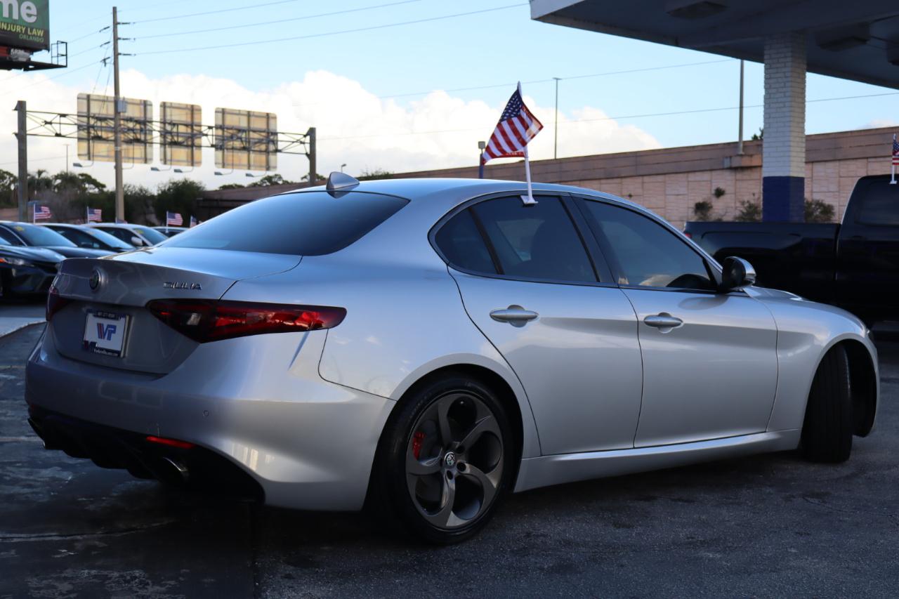 Alfa Romeo Giulia RWD 2017
