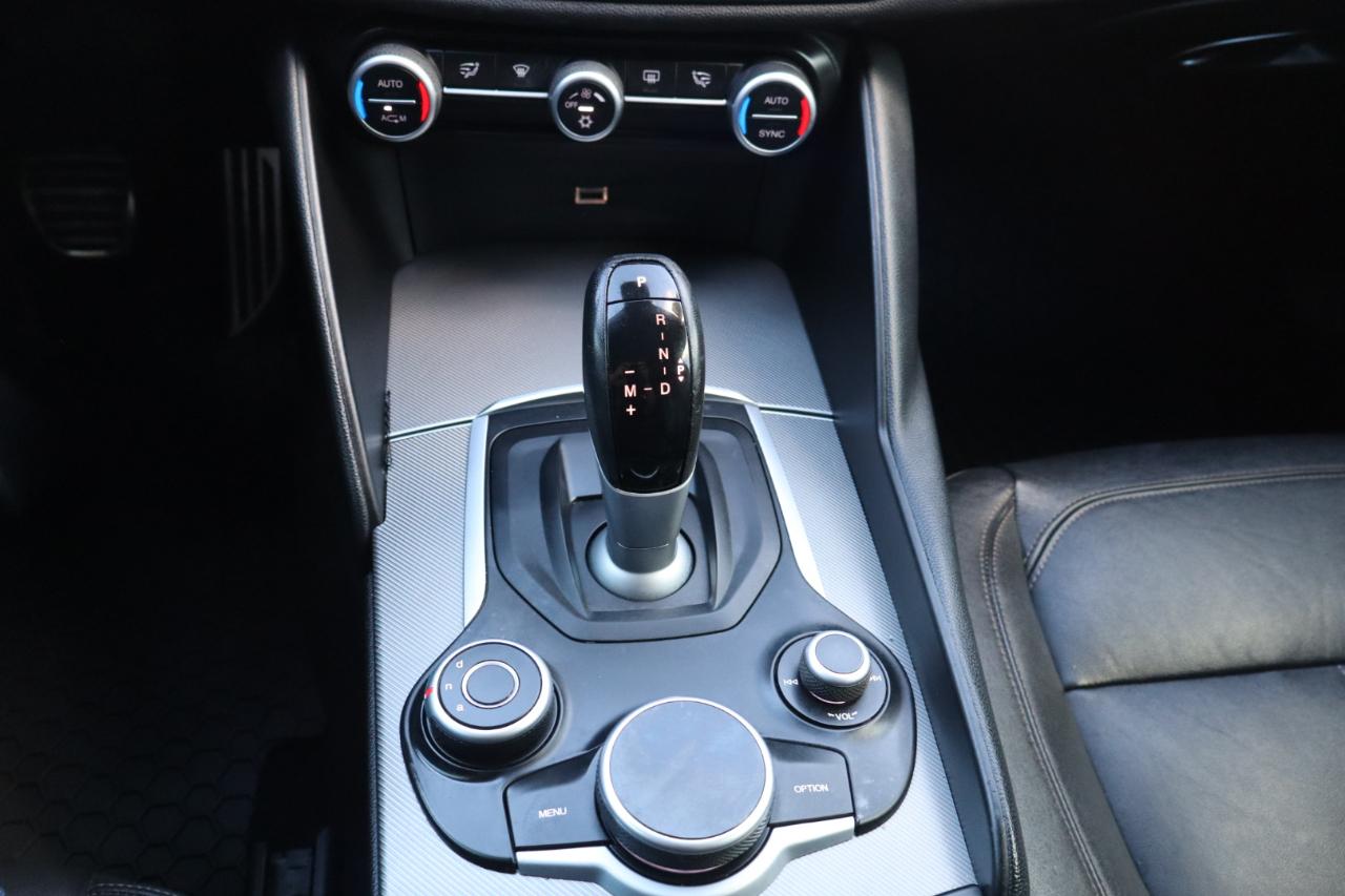 Alfa Romeo Giulia RWD 2017