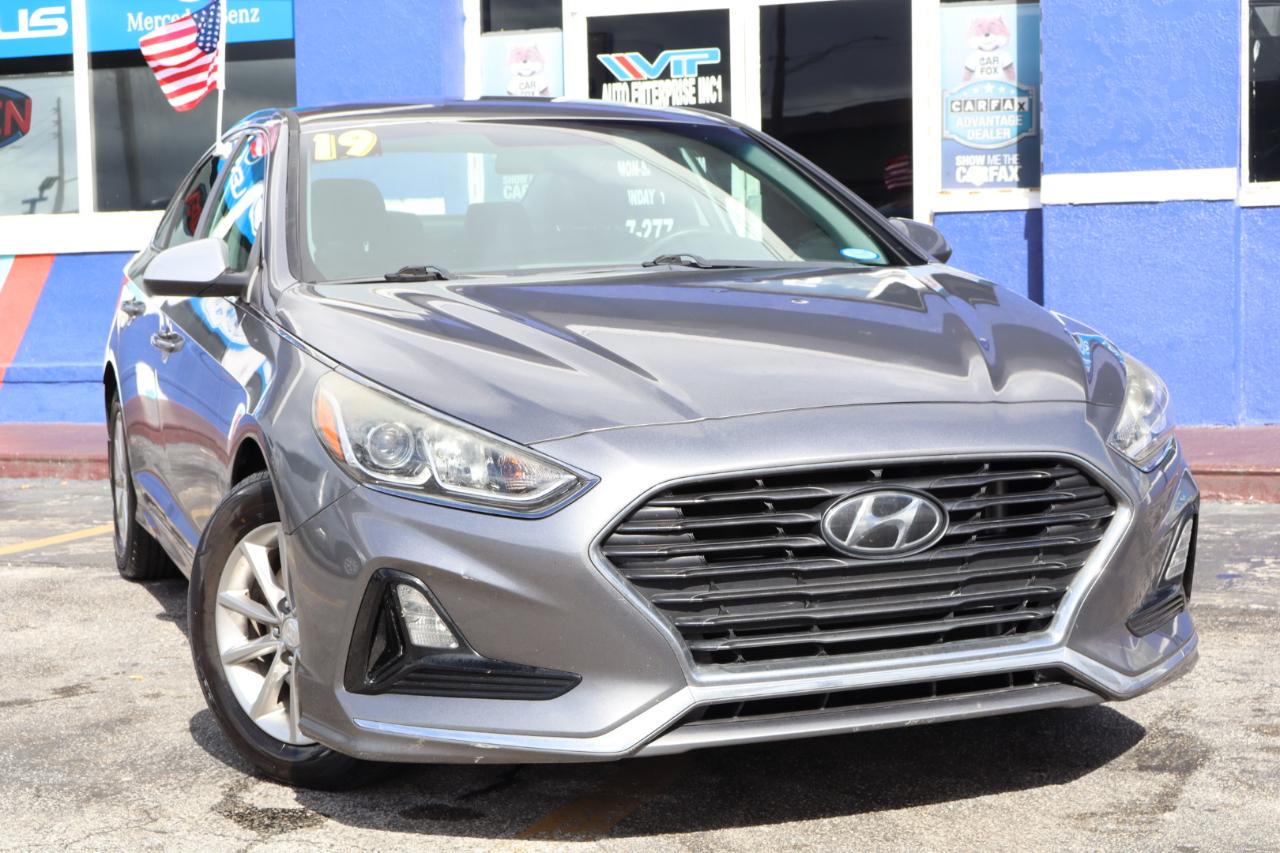 Hyundai Sonata SE 2.4L 2019