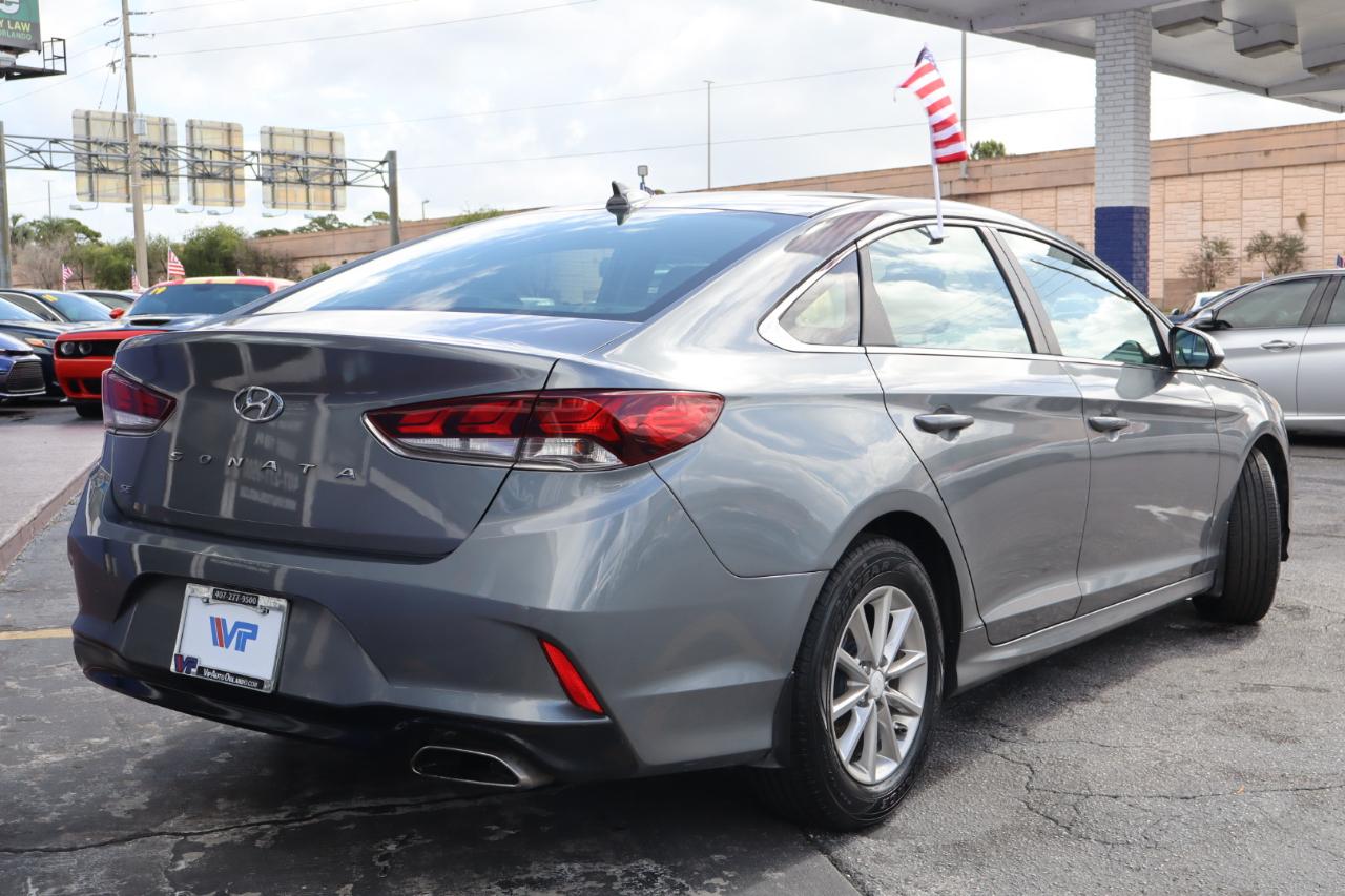 Hyundai Sonata SE 2.4L 2019