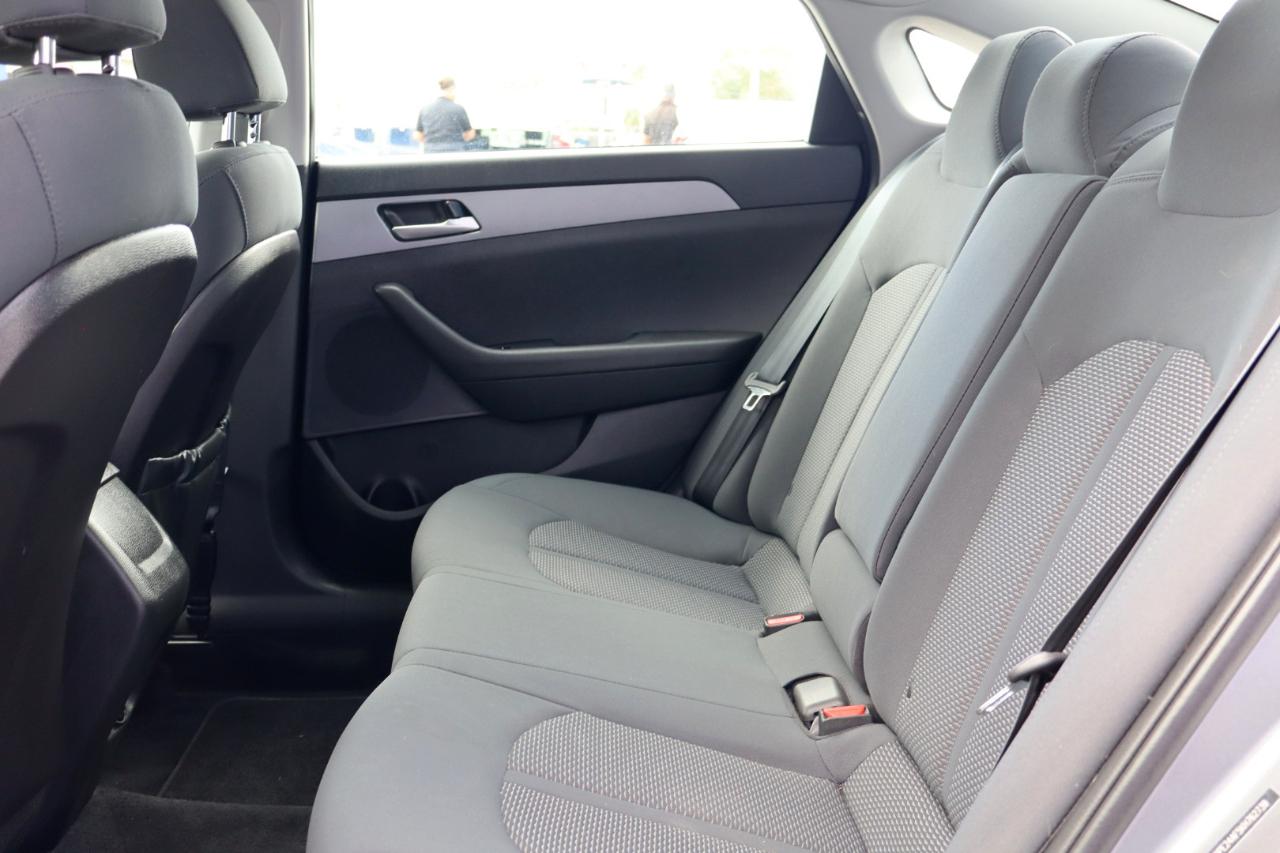 Hyundai Sonata SE 2.4L 2019